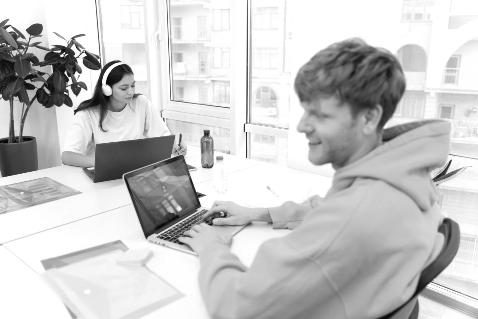 Session de formation en petit groupe avec outils de planification financière